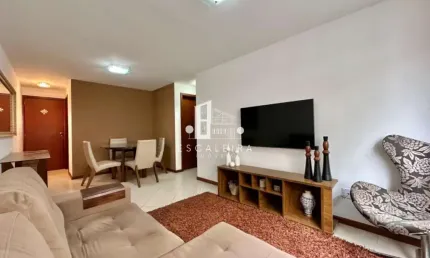 Apartamento à venda em Teresópolis-RJ, bairro próximo a todo comércio do centro; 2 quartos, 1 suíte, 1 sala, 2 banheiros, 1 vaga, 60m². Imperdível!