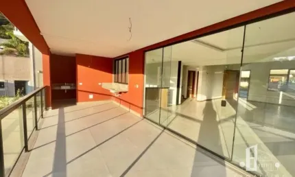 Casa duplex de condomínio à venda na cidade de teresópolis rj