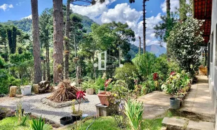 Venda de Espetacular Sítio em Teresópolis-RJ, Bairro Cascata dos Amores: 4 Quartos, 1 Suíte, 4 Banheiros, 5 Vagas, 8.920 m².