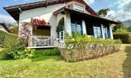 Imóvel Exclusivo: Casa em Condomínio de Luxo com 4 Quartos e 2 Suítes no, Teresopolis Week End Club.