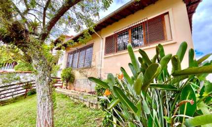 Casa linear a venda no centro da cidade de Teresópolis RJ