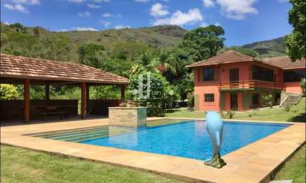 Casa para venda em Teresópolis-RJ, Posse: 6 quartos, 5 banheiros, 15 vagas, 300m² de área!CONFIRA JÁ!