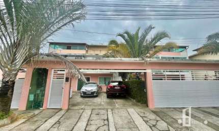 Cobertura à Venda em Rio das Ostras-RJ, Bairro Recreio/Costazul: 4 Quartos, 2 Suítes, 180m² e 2 Vagas de Garagem!