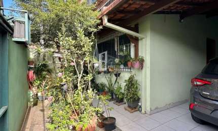Linda Casa à Venda em Teresópolis-RJ, Bairro Tijuca: 4 Quartos, 1 Suíte, 3 Banheiros, 1 Vaga, 103,25m²!
