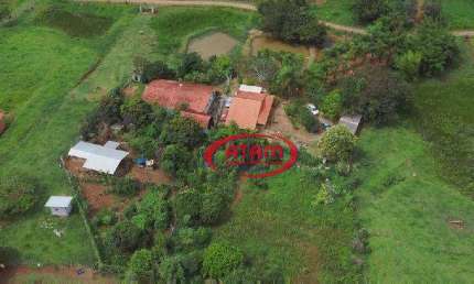 Chácara em Socorro - 17.000 m² com casa sede e 3 lagos com peixes