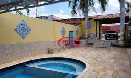 Linda Casa Térrea na Dr. Laurindo - 549m² de terreno-3 dorm. 6 vadas de garagem - 200 m² ac