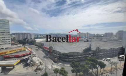 Sala comercial para alugar na Avenida Dom Hélder Câmara, Pilares, Rio de Janeiro, 30 m2 por R$ 1.000