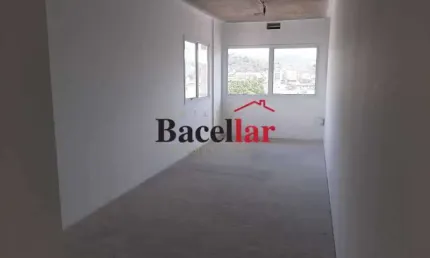 Sala comercial para alugar na Avenida Dom Hélder Câmara, Pilares, Rio de Janeiro, 28 m2 por R$ 1.000
