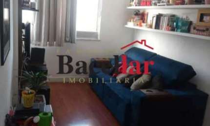 Apartamento com 2 quartos à venda na Rua Cândido Benício, Campinho, Rio de Janeiro, 62 m2 por R$ 180.000