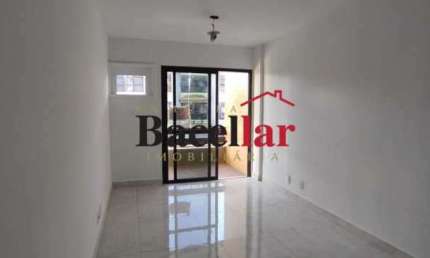 Apartamento com 3 quartos à venda na Rua Luís Beltrão, Vila Valqueire, Rio de Janeiro, 78 m2 por R$ 490.000