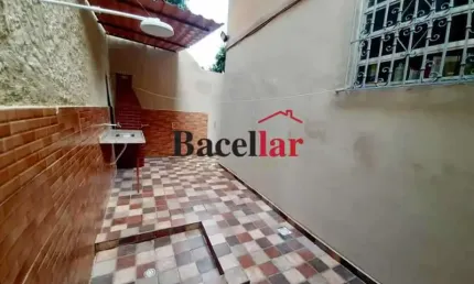 Apartamento com 3 quartos à venda na Rua Azamor, Méier, Rio de Janeiro, 75 m2 por R$ 250.000