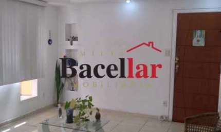 Apartamento com 3 quartos à venda na Rua Miguel Ângelo, Cachambi, Rio de Janeiro, 70 m2 por R$ 270.000