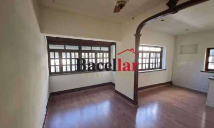 Casa com 6 quartos à venda na Avenida Paulo de Frontin, Praça da Bandeira, Rio de Janeiro, 180 m2 por R$ 680.000
