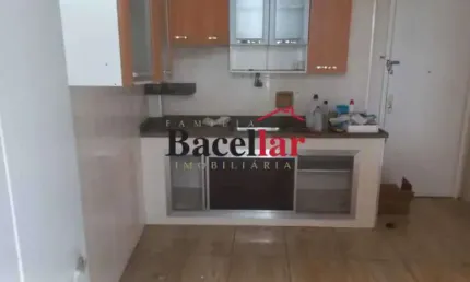 Apartamento com 3 quartos à venda na Rua Dois de Fevereiro, Água Santa, Rio de Janeiro, 76 m2 por R$ 320.000