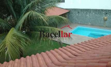 Casa em condomínio fechado com 4 quartos à venda na Rua Sabino Barroso, Vila Valqueire, Rio de Janeiro, 180 m2 por R$ 1.650.000