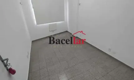 Apartamento com 2 quartos para alugar na Rua São Francisco Xavier, Maracanã, Rio de Janeiro, 70 m2 por R$ 2.000