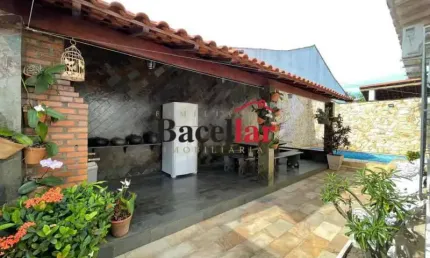 Casa em condomínio fechado com 4 quartos à venda na Rua Heriberto Paiva, Taquara, Rio de Janeiro, 173 m2 por R$ 950.000