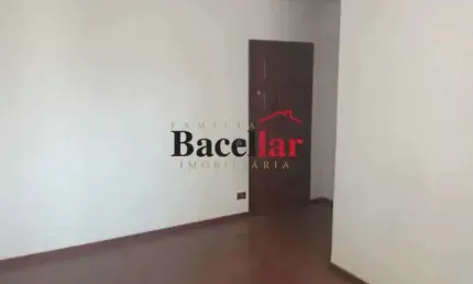 Apartamento com 2 quartos à venda na Rua Clara Nunes, Oswaldo Cruz, Rio de Janeiro, 59 m2 por R$ 200.000