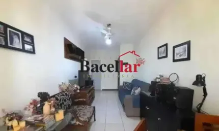 Apartamento com 2 quartos à venda na Rua dos Tupinambás, Ramos, Rio de Janeiro, 72 m2 por R$ 260.000