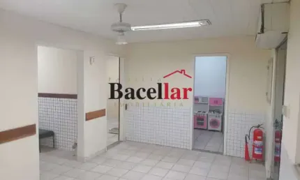 Prédio com 9 salas à venda na Rua Baltazar Lisboa, Vila Isabel, Rio de Janeiro, 200 m2 por R$ 850.000