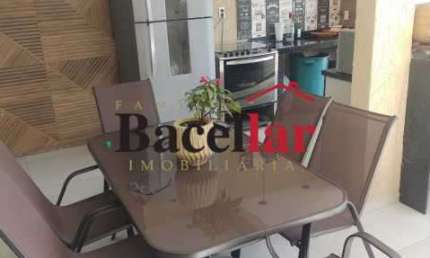 Casa em condomínio fechado com 4 quartos à venda na Rua Inacia Gertrudes, Parque Anchieta, Rio de Janeiro, 200 m2 por R$ 865.000