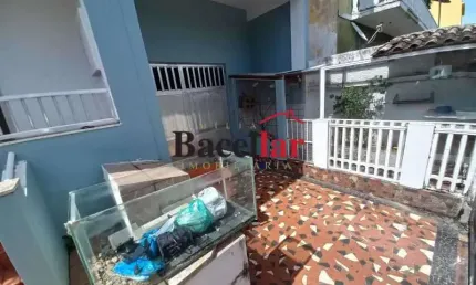 Casa em condomínio fechado com 4 quartos à venda na Rua Visconde de Santa Cruz, Engenho Novo, Rio de Janeiro, 287 m2 por R$ 419.000