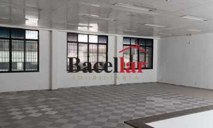 Prédio para alugar na Rua Cônego Tobias, Méier, Rio de Janeiro, 230 m2 por R$ 7.900