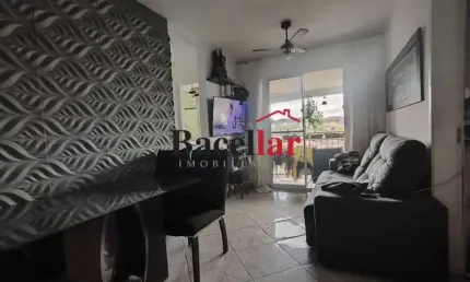 Apartamento com 3 quartos à venda na Rua Cordovil, Parada de Lucas, Rio de Janeiro, 43 m2 por R$ 240.000