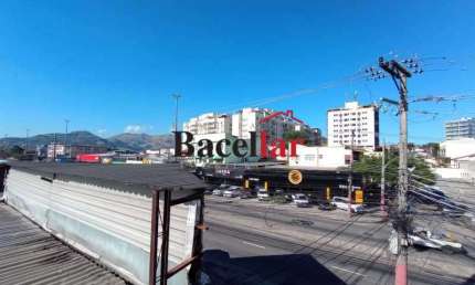 Apartamento com 2 quartos à venda na Estrada Intendente Magalhães, Vila Valqueire, Rio de Janeiro, 76 m2 por R$ 285.000