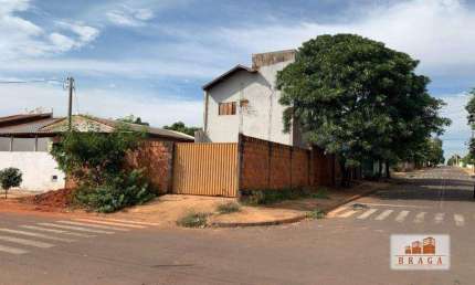 Sobrado com 3 dormitórios à venda, 125 m² por R$ 200.000 - Residencial Ipê - Navirai/MS