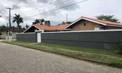 Casa Comercial com 3 Salas para alugar, 480 m² por R$ 10.000/mês - Balneário Praia do Pernambuco - Guarujá/SP