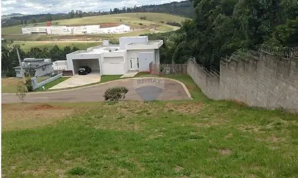 Terreno á venda no Condomínio Residencial Campos do Conde em Bragança Paulista -SP