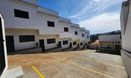 Sobrados á venda  em condomínio fechado na cidade de bragança paulista- sp
