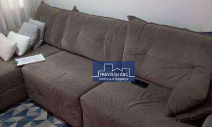 Sobrado à venda no Jd Calux/SBC - 3 dorms, 1 suíte, quintal com churrasqueira e 1 vaga; 155m²