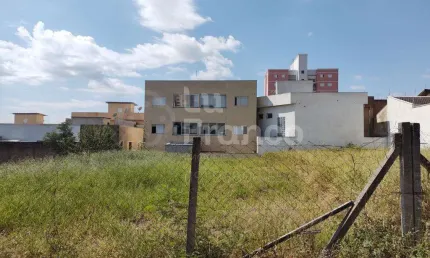 Terreno à venda na Avenida Doutor Antônio Lobo, Centro, Americana