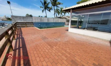 Casa com 8 quartos à venda no Olaria, Guarapari , 1200 m2 por R$ 6.000.000