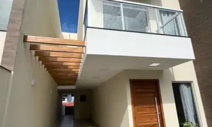 Casa com 3 quartos à venda no Nova Guarapari, Guarapari  por R$ 720.000