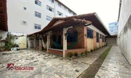 Casa com 3 quartos à venda na Praia do Morro, Guarapari  por R$ 1.100.000