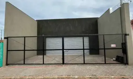 BARRACÃO NOVO 484 m² COM ESTACIONAMENTO E ESCRITÓRIO + 1 COZINHA NA AV. BERNARDINO DE CAMPOS  - Vila Falcão