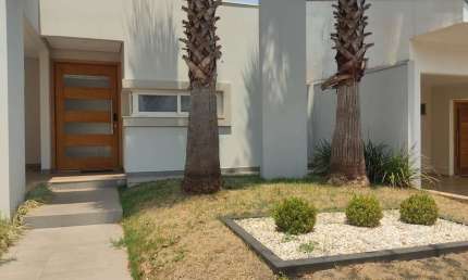 Casa em condomínio fechado com 3 quartos à venda no Residencial Villaggio III, Bauru 