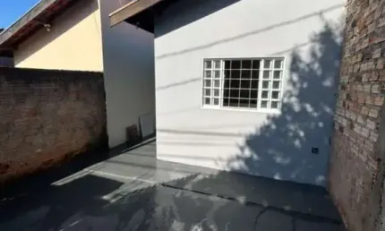 Casa para venda com 129 m² e 1 quarto em Jardim Andorfato, Bauru - SP
