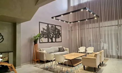 Casa com 3 quartos para alugar na Rua Homero Escobar, Jardim Marabá, Bauru
