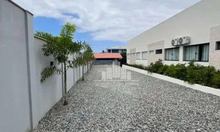 Apartamento à venda na Rua Barra Velha, Praia do Ervino, São Francisco do Sul por R$ 650.000