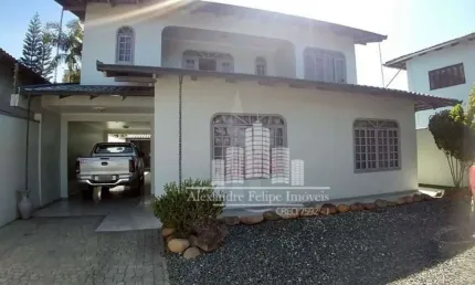 Casa com 3 quartos à venda na rua joão da costa júnior, 120, boehmerwald, joinville por r$ 1.200.000
