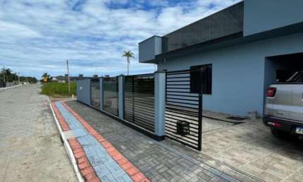 Casa com 3 quartos à venda na Avenida Claudiomiro Vizoto, 779, Praia do Ervino, São Francisco do Sul, 66 m2 por R$ 450.000