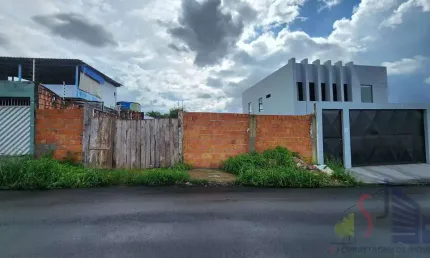 Terreno em Rua Pública, Vendo Lote de 250m2, Cj Jardim Versailles, Planalto