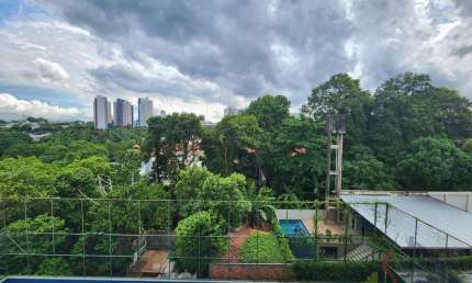 Singolare Condomínio Residencial - 
Apartamento de 133,07m2 - Adrianópolis.