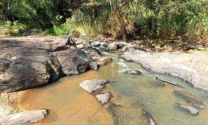 Chácara com 3 dormitórios à venda, 3918 m² por R$ 500.000,00 - Zona Rural - Paraibuna/SP