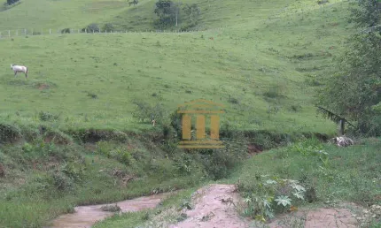 Chácara com 2 quartos  à venda, 22800 m² por R$ 380.000 - Zona Rural - Monteiro Lobato/SP