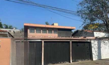 Sobrado com 4 dormitórios para alugar, 190 m² por R$ 5.290,00 - Vila Betânia - São José dos Campos/SP